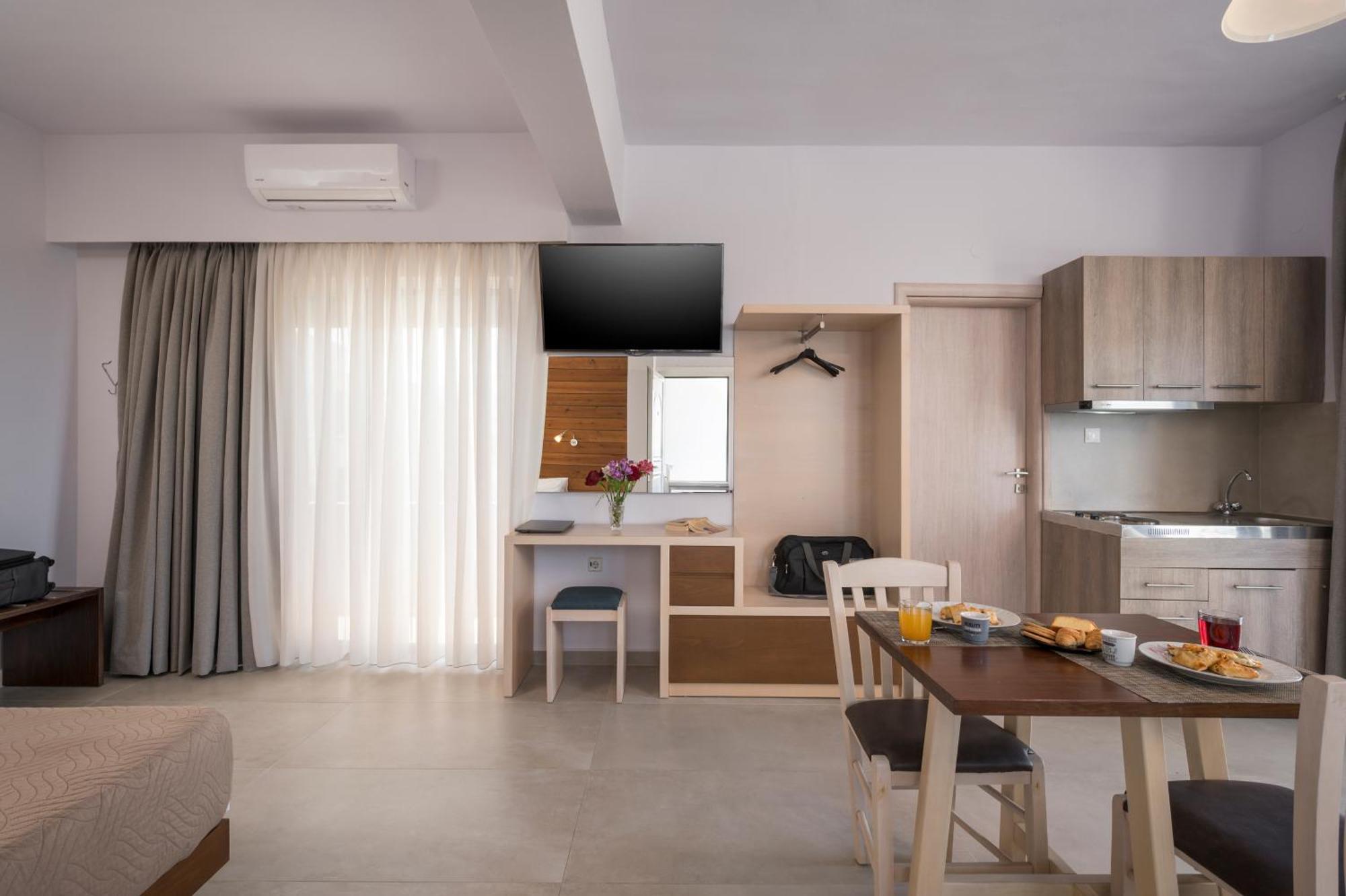 Esplanade Apartments Kalathas Exterior photo